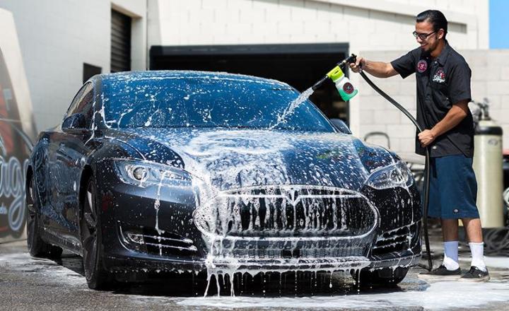 汽车保养小知识：洗车多次时间一次最合适?