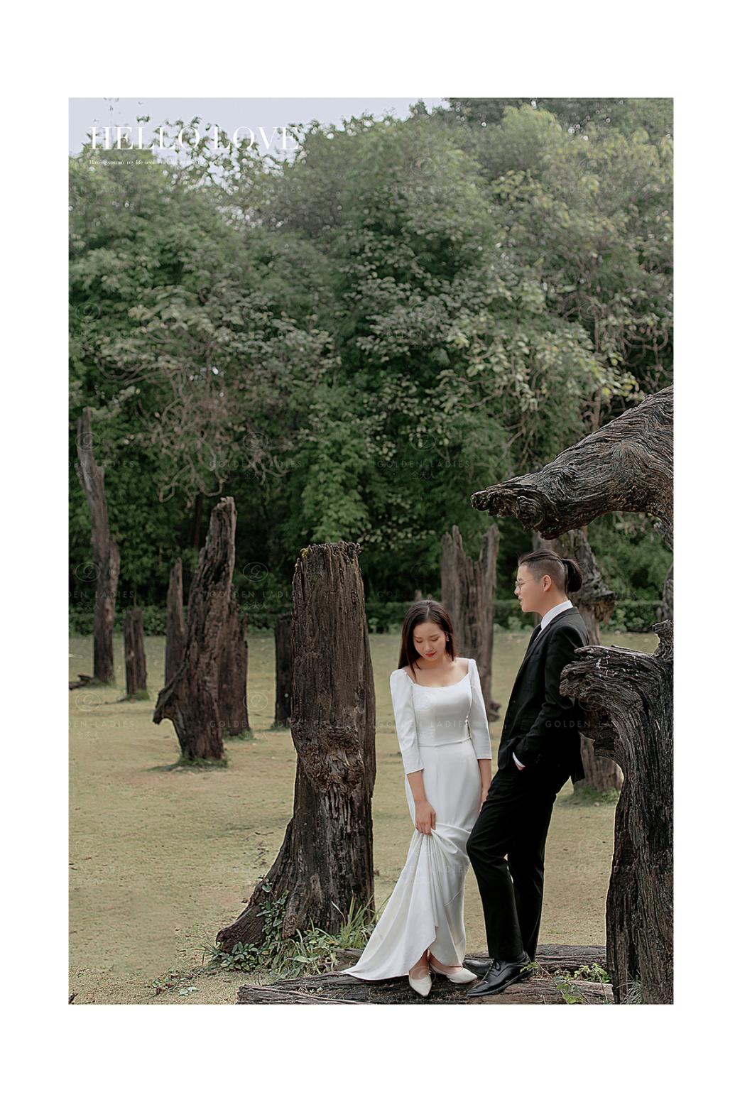 婚纱照教程分享丨在巨木阵如何将婚纱照拍出高级感?