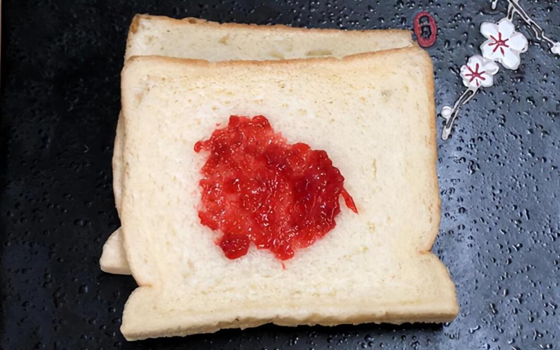草莓酱的做法步骤「家庭制作草莓酱的方法窍门」