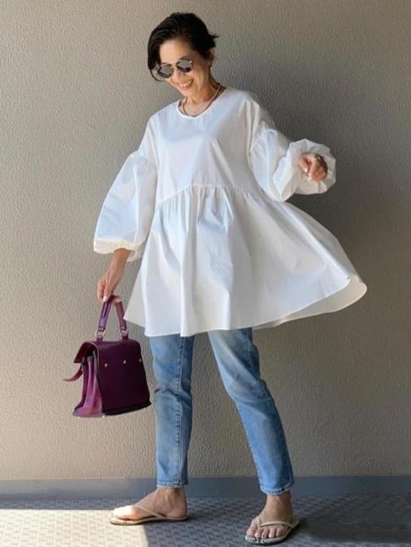 这才是老年人该有的装扮，60岁阿姨的减龄穿搭，诠释别样的美感